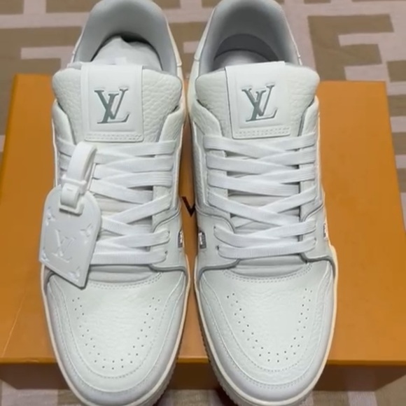 Louis Vuitton Trainer Sneaker - Picture 1 of 7